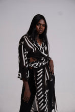 Load image into Gallery viewer, Marrma Split Kimono